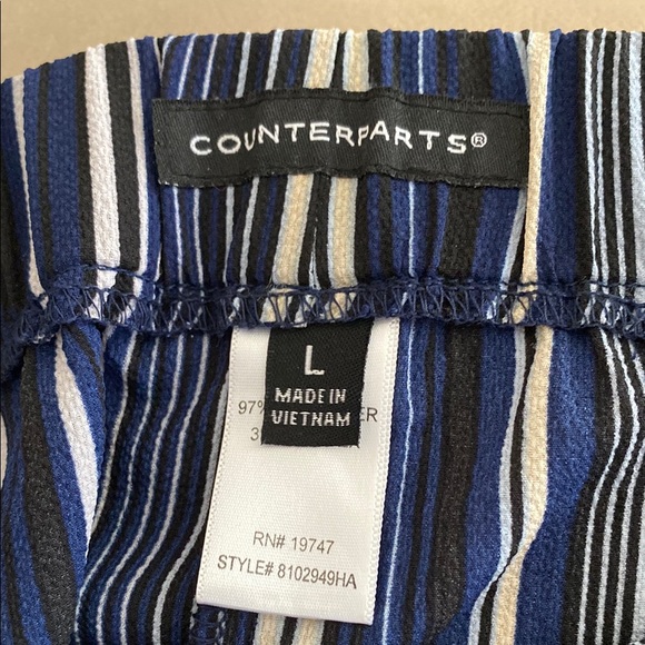 Blue and White Wide Leg Striped Pants - Picture 2 of 5